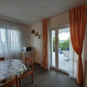  Apartament Lucija